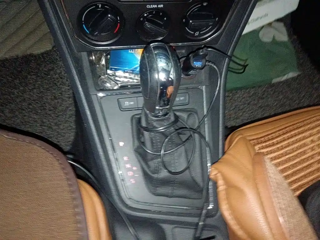 Volkswagen Lavida 2015 1.6L AT Comfort