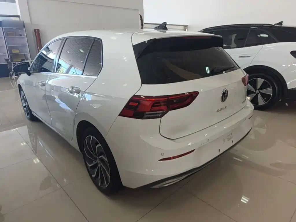 Volkswagen Golf — миниатюра 5