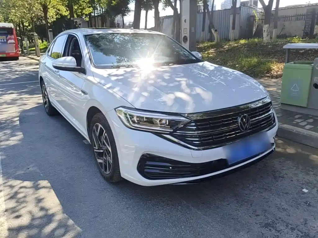 Volkswagen Sagitar — миниатюра 4