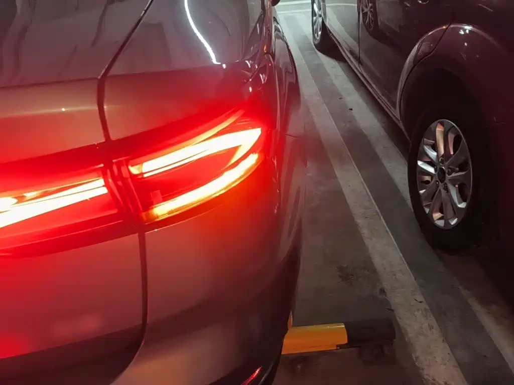 Geely Emgrand — миниатюра 8