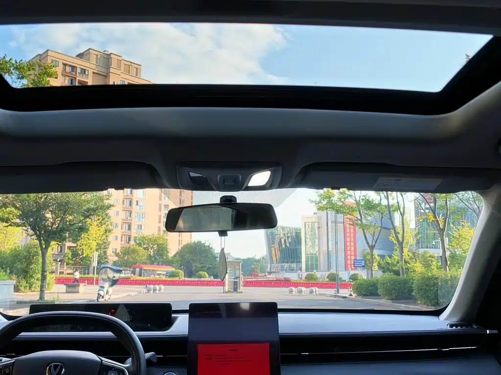 Changan Yida — миниатюра 20