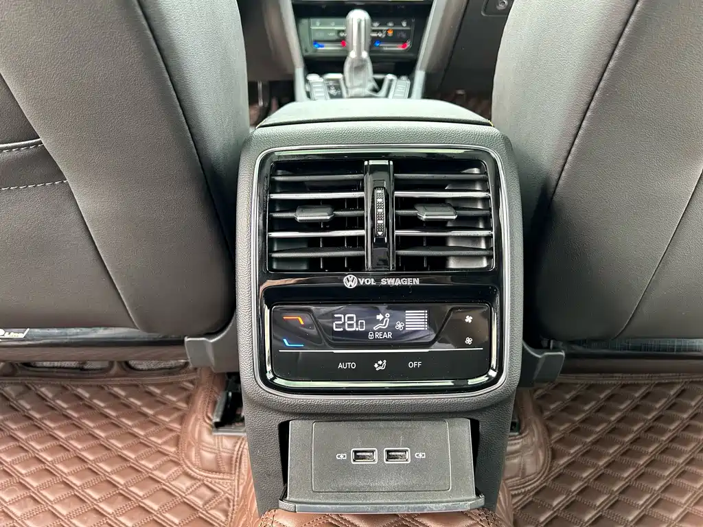 Volkswagen CC — миниатюра 23