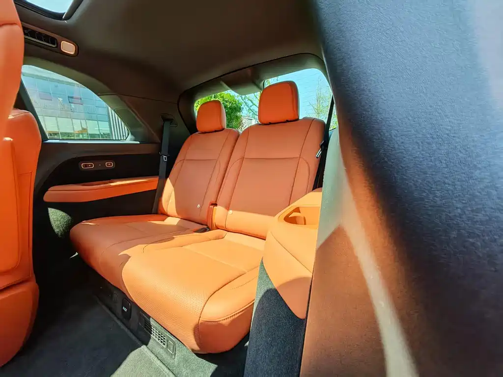 Li Auto Li L8 — миниатюра 9