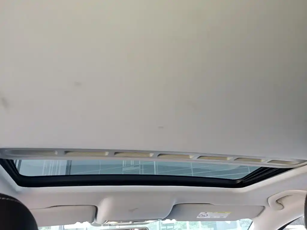 Skoda Rapid — миниатюра 18