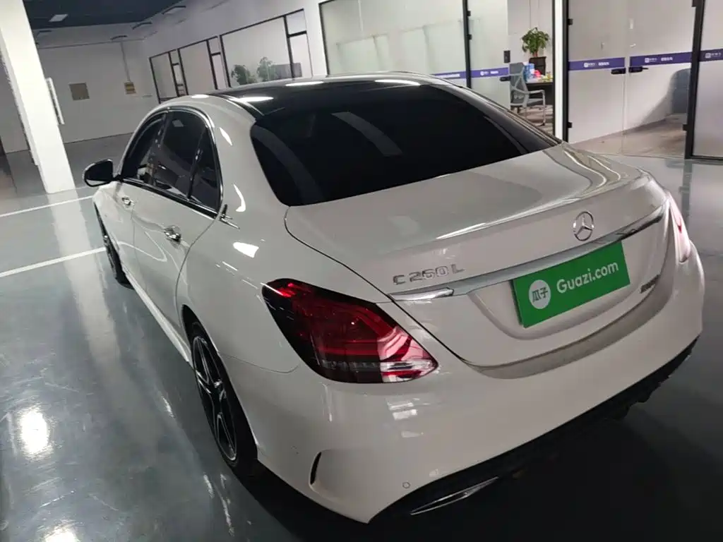Mercedes-Benz C-Class — миниатюра 5