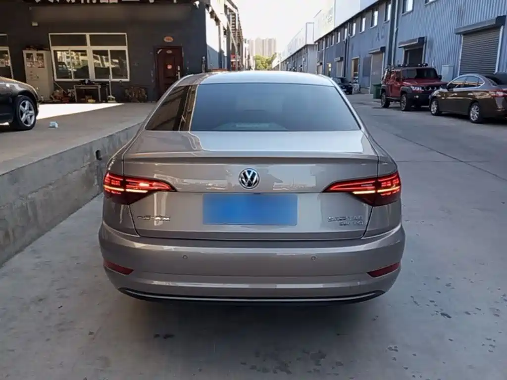 Volkswagen Sagitar — миниатюра 6
