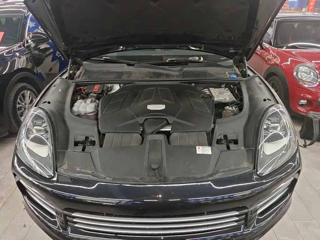 Porsche Cayenne — миниатюра 20
