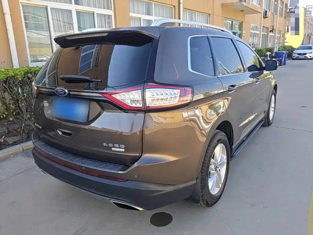Ford Edge — миниатюра 7
