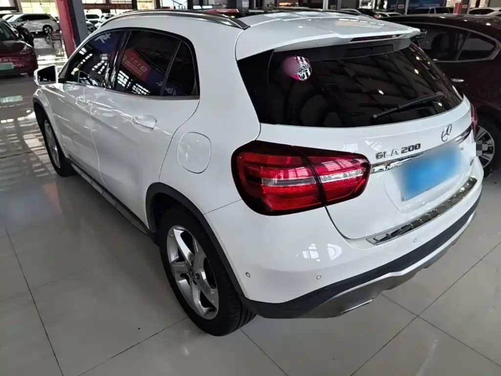 Mercedes-Benz GLA — миниатюра 5