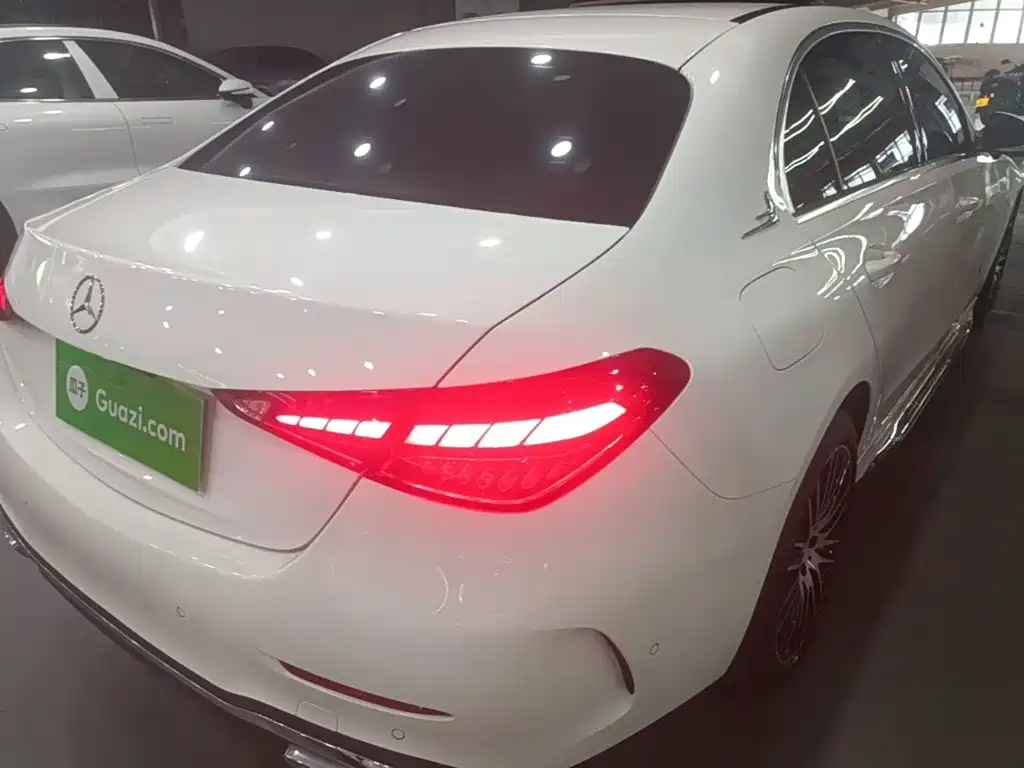 Mercedes-Benz C-Class — миниатюра 7