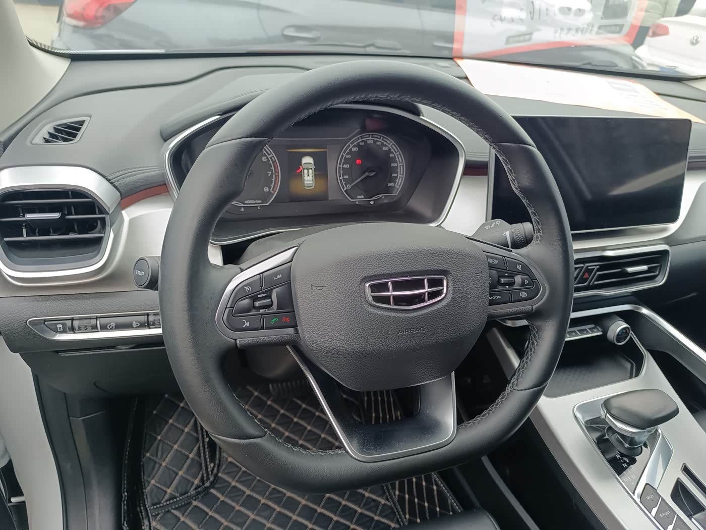 Geely Binyue 1.4 л 2021 г. Белый, пробег 29000 км