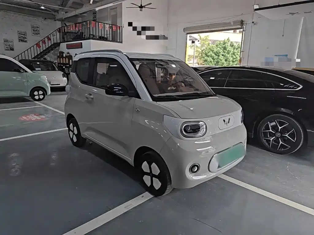 Wuling MINIEV — миниатюра 4
