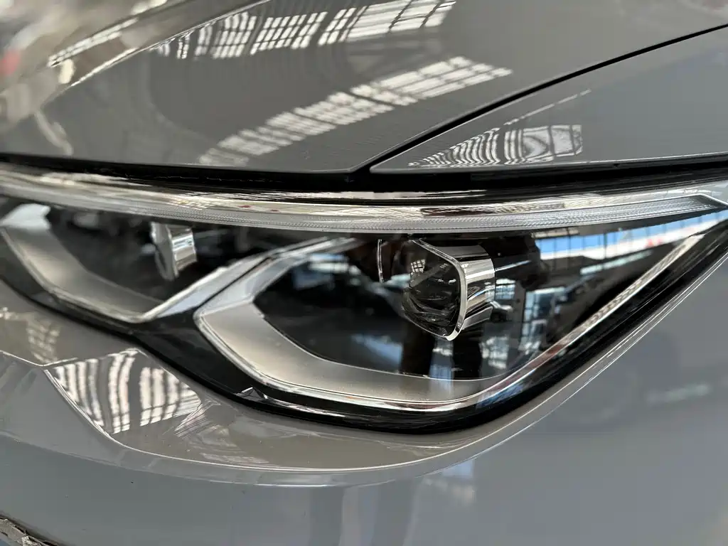 Volkswagen Golf — миниатюра 4