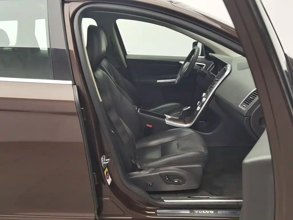 Volvo XC60 — миниатюра 23