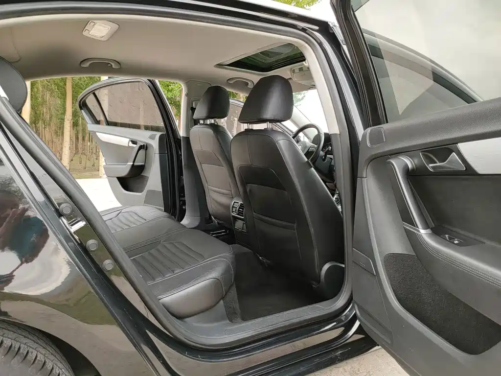 Volkswagen Magotan — миниатюра 14