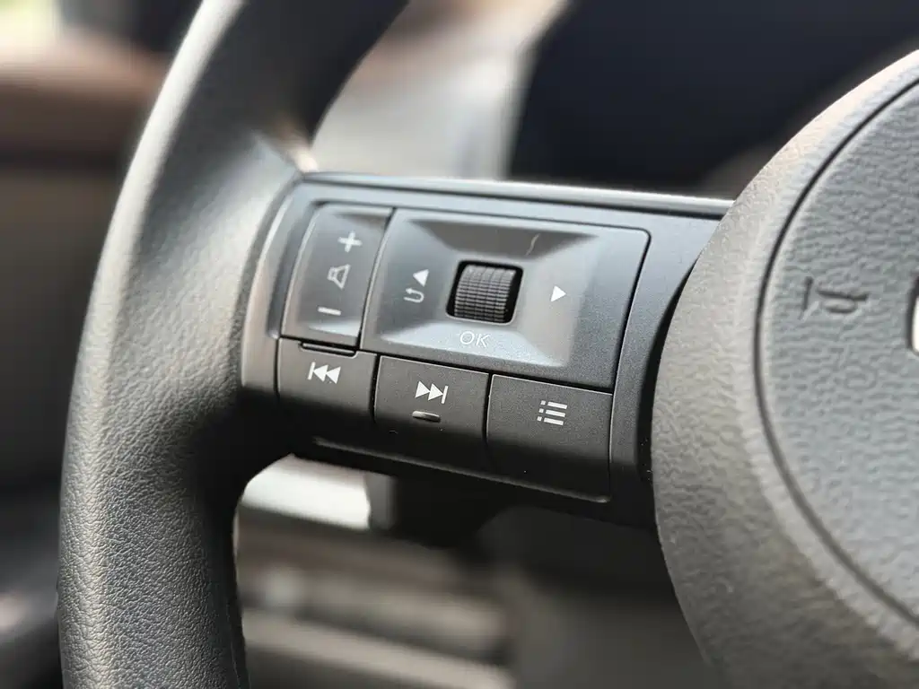 Nissan X-Trail — миниатюра 16