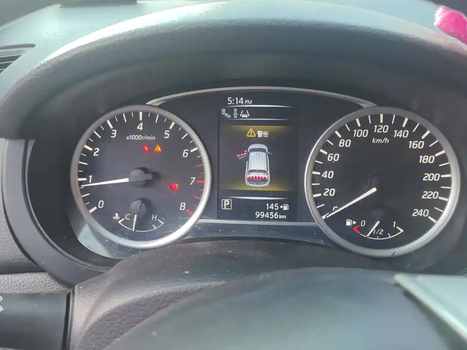Nissan Tiida — миниатюра 14