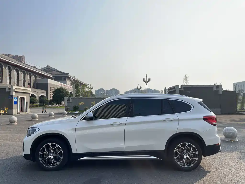 BMW X1 — миниатюра 3