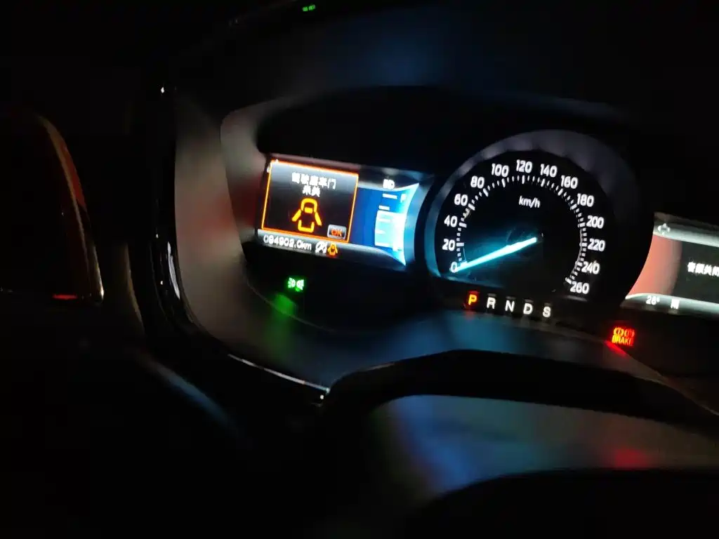 Ford Taurus — миниатюра 9