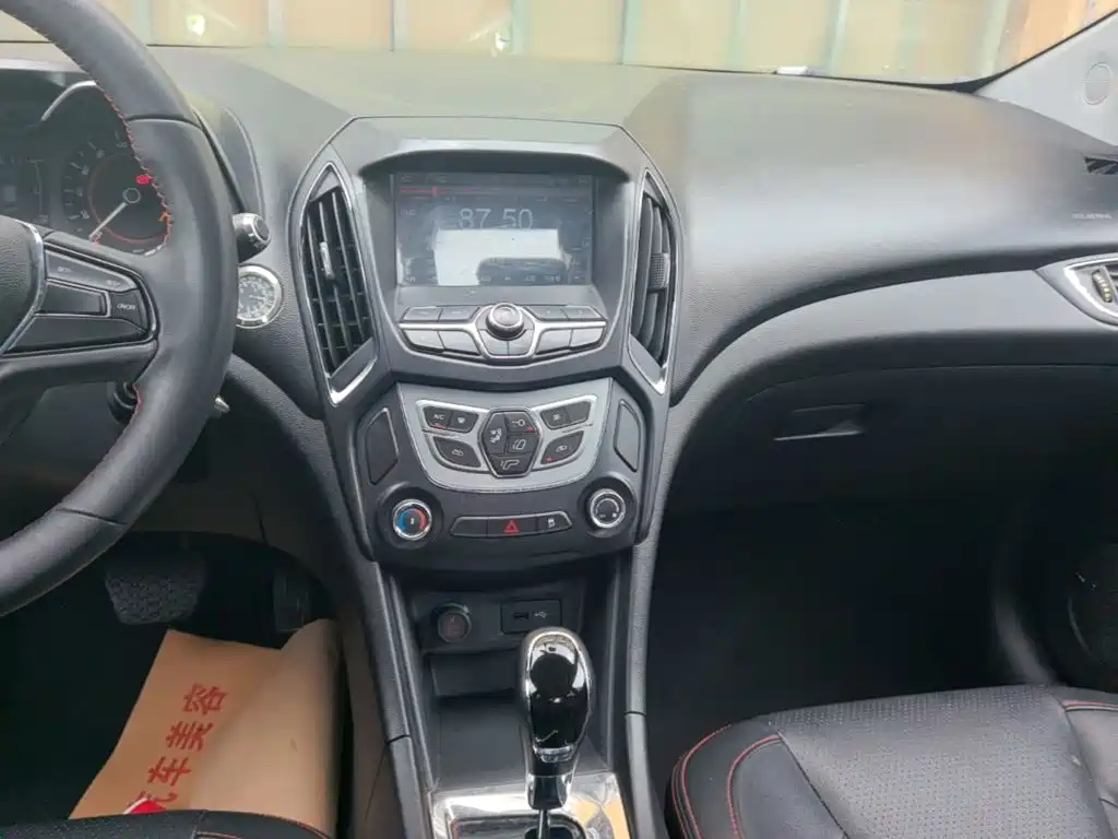 Chery Arrizo 5 — миниатюра 13