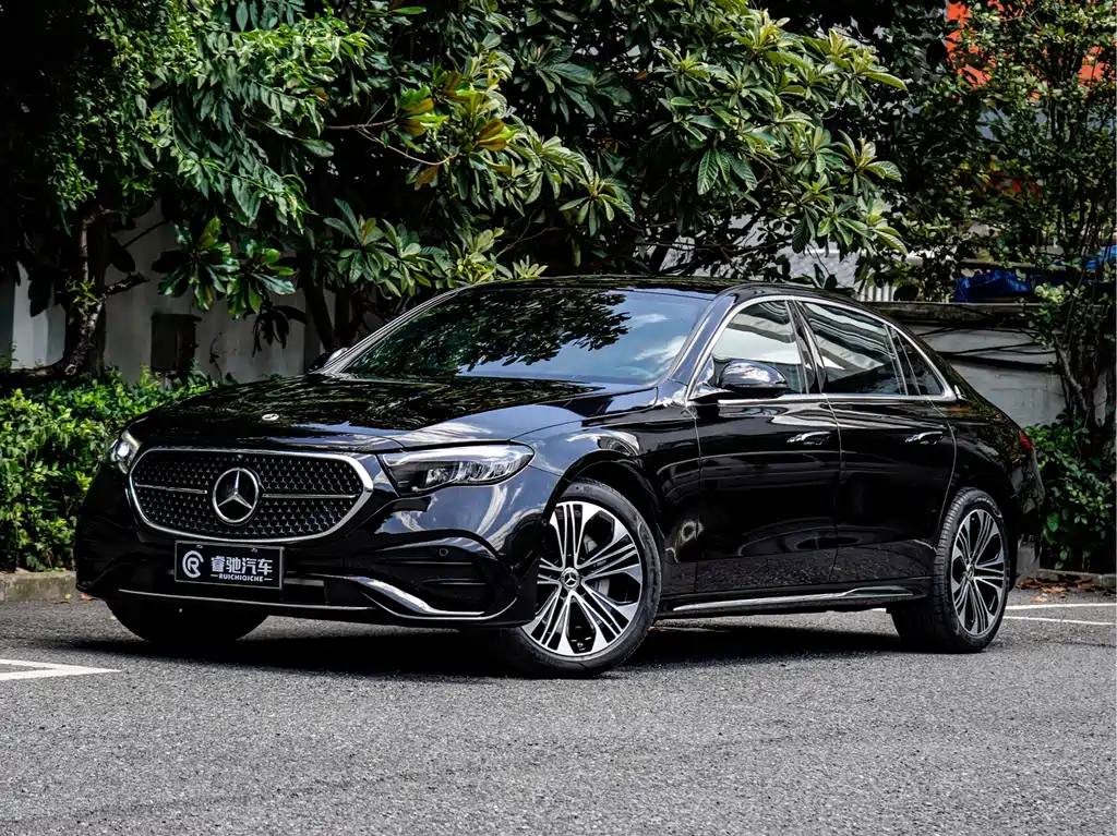 Mercedes-Benz E-Class 2024