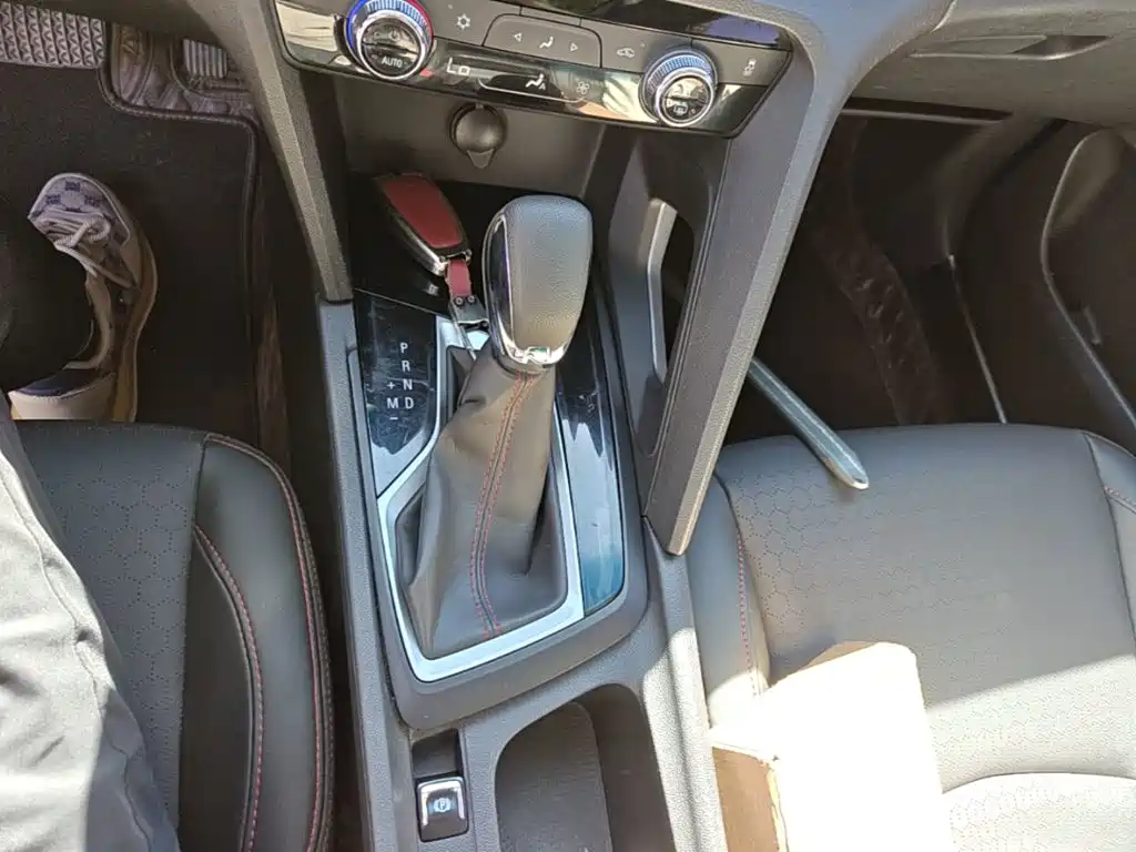Chevrolet Volando — миниатюра 14