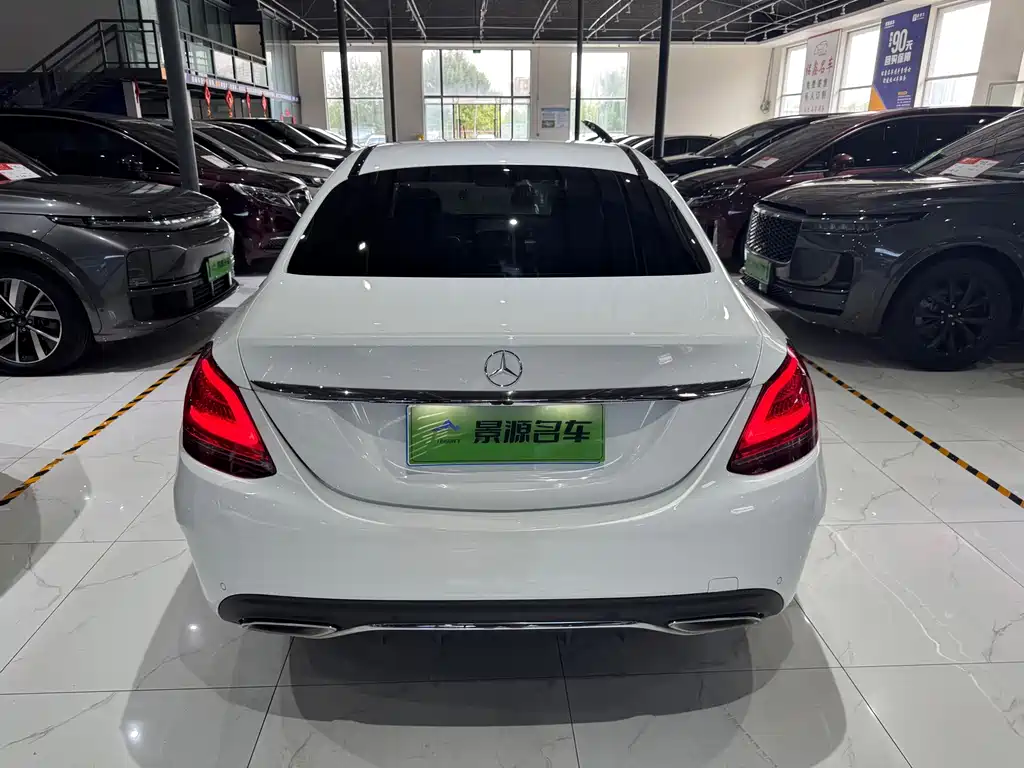 Mercedes-Benz C-Class — миниатюра 6
