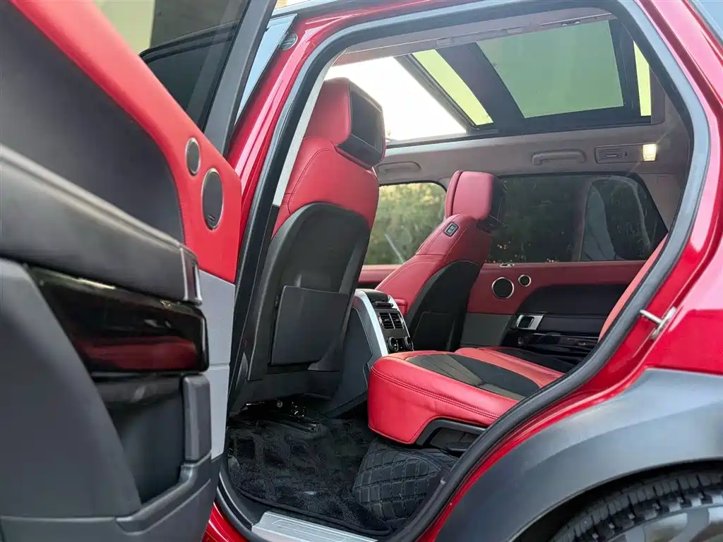 Land Rover Range Rover Sport 2021 3.0 L6 HST