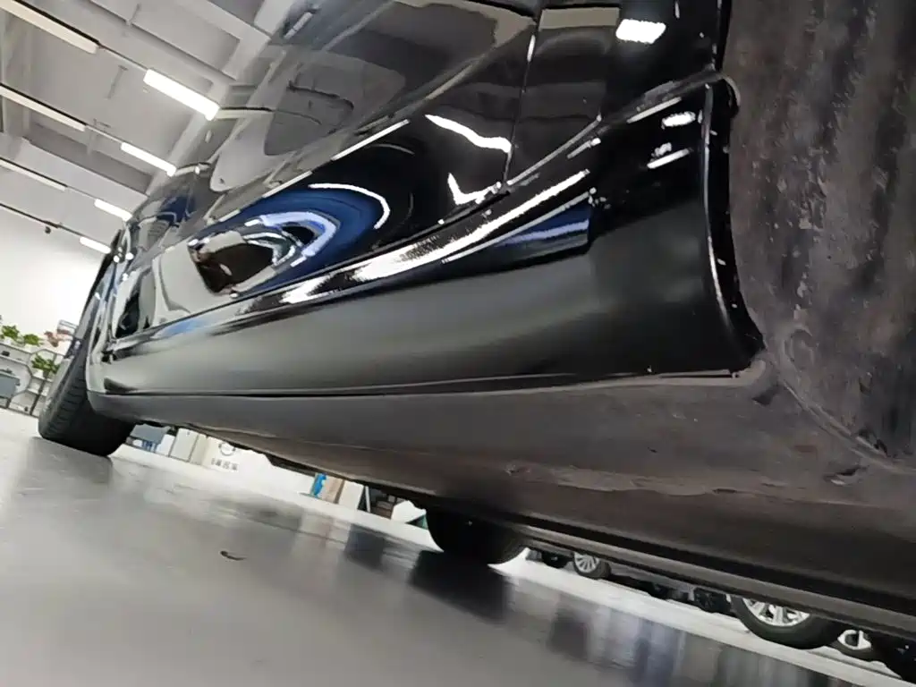 Tesla Model 3 — миниатюра 21