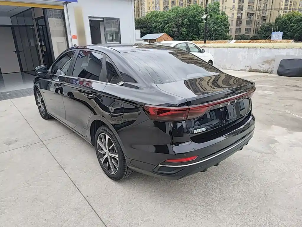 Geely Emgrand — миниатюра 5