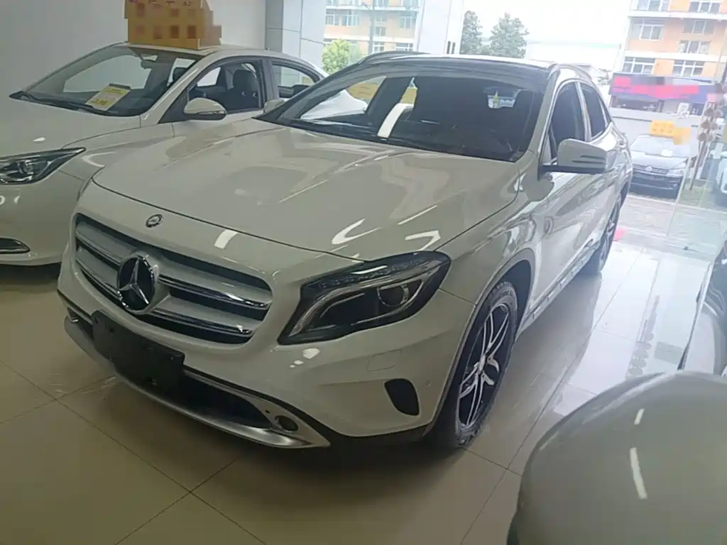 Mercedes-Benz GLA 2016 GLA 200 Fashion