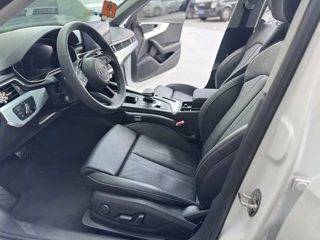 Audi A4L — миниатюра 4
