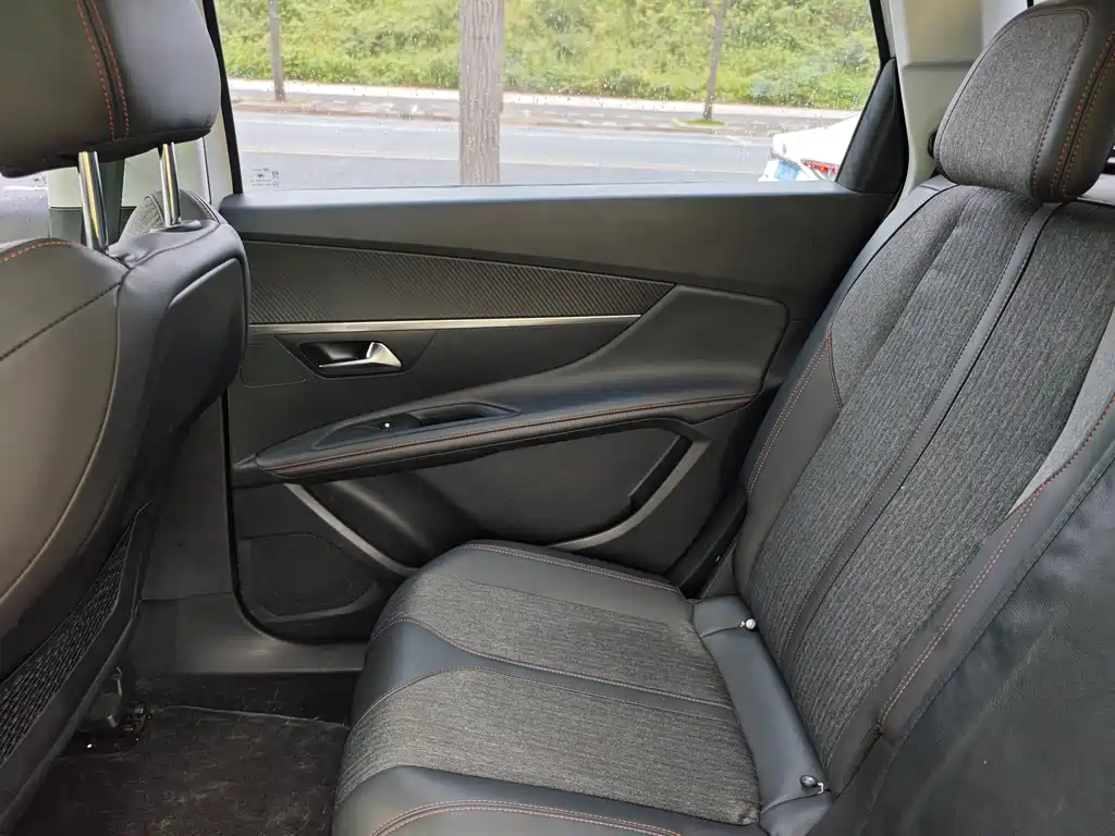 Peugeot 5008 — миниатюра 11