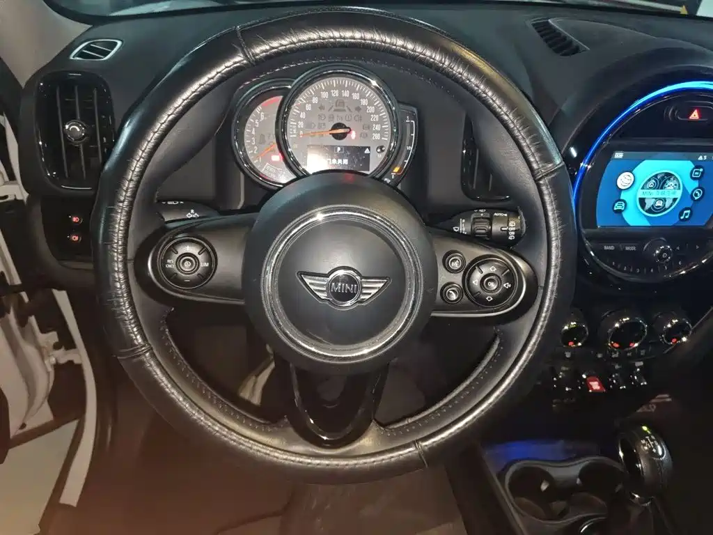 MINI Mini Countryman — миниатюра 6
