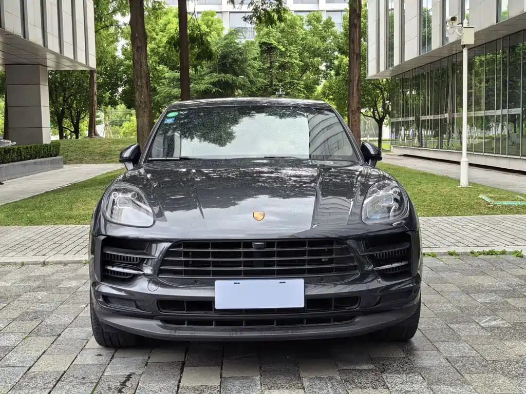 Porsche Macan — миниатюра 2