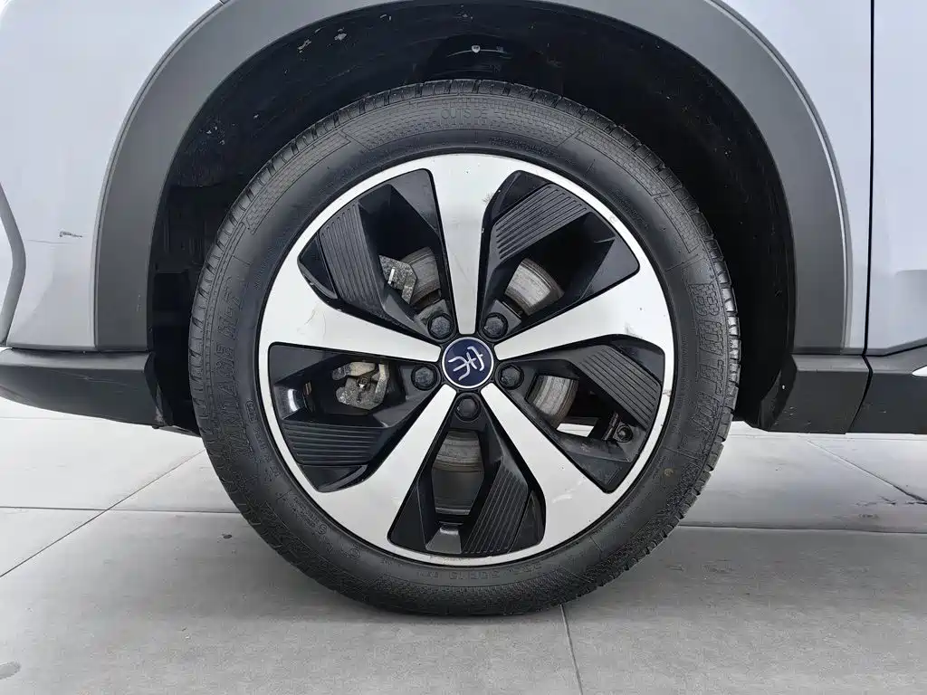 BYD PLUS New Energy — миниатюра 17