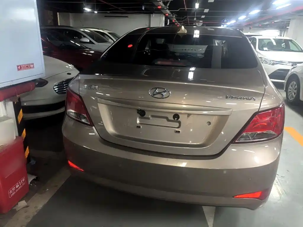 Hyundai Verna — миниатюра 6