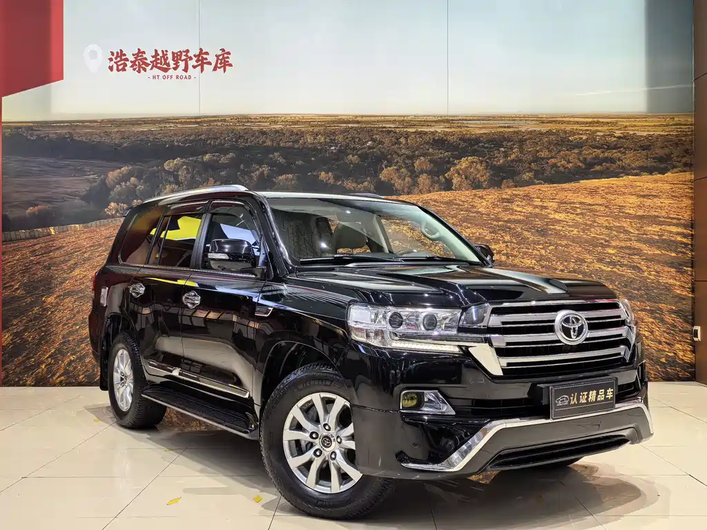 Toyota Land Cruiser 2017 5.7L EXR