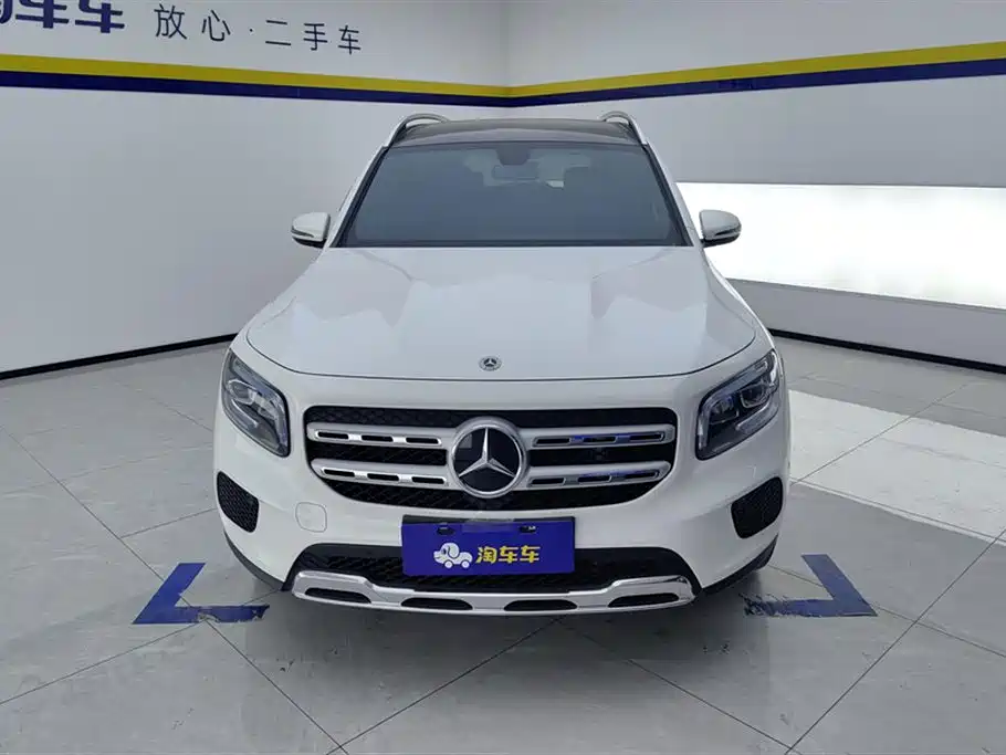 MERCEDES-BENZ GLB