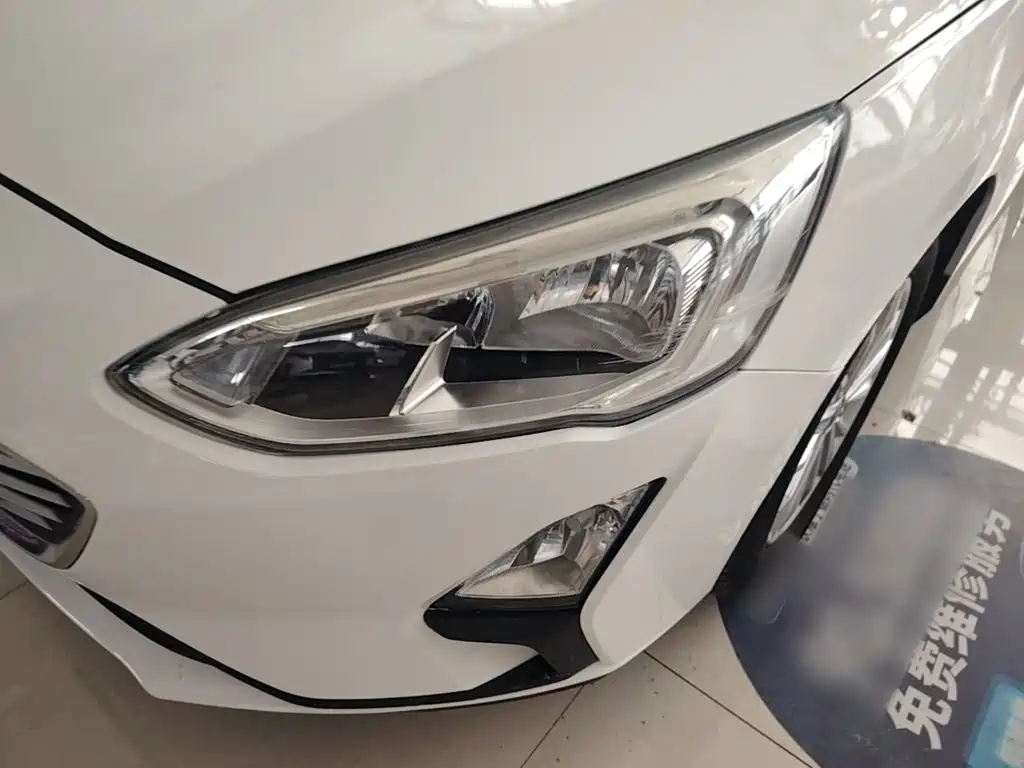 Ford Focus — миниатюра 24