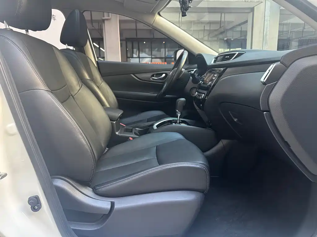 Nissan X-Trail — миниатюра 16