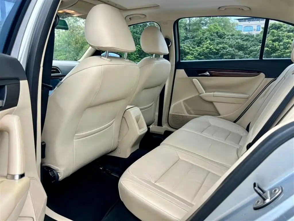 Volkswagen Lavida 2013 1.4TSI DSG Comfort