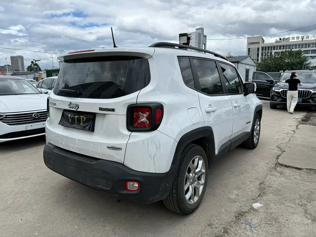 Jeep Renegade — миниатюра 9