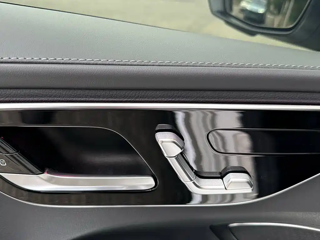 Mercedes-Benz C-Class — миниатюра 24