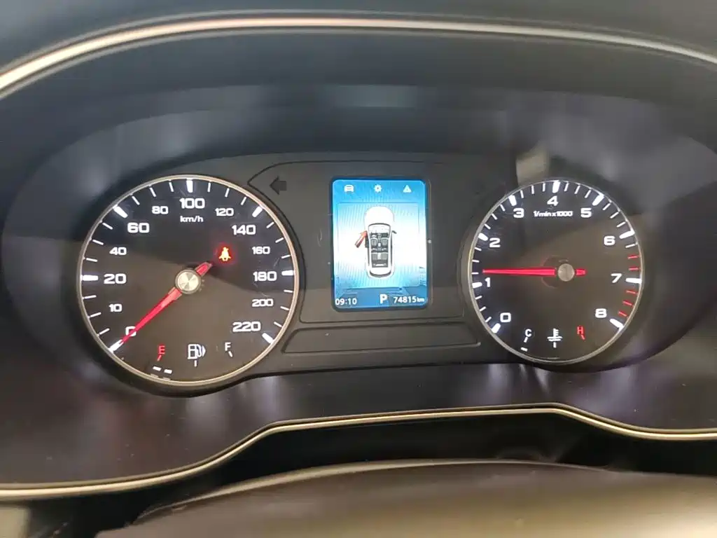 Roewe RX3 — миниатюра 12