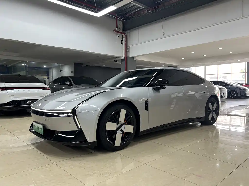 XPeng P7 — миниатюра 3