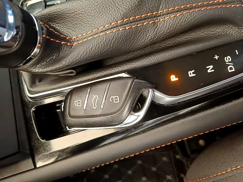 Roewe RX3 — миниатюра 9
