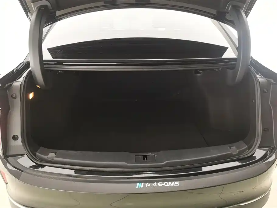 Hongqi E-QM5 2025 500km