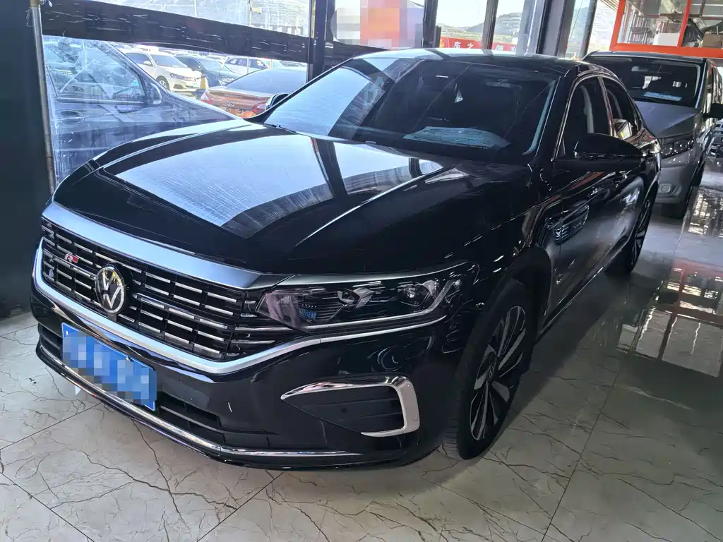 Volkswagen Passat 2024