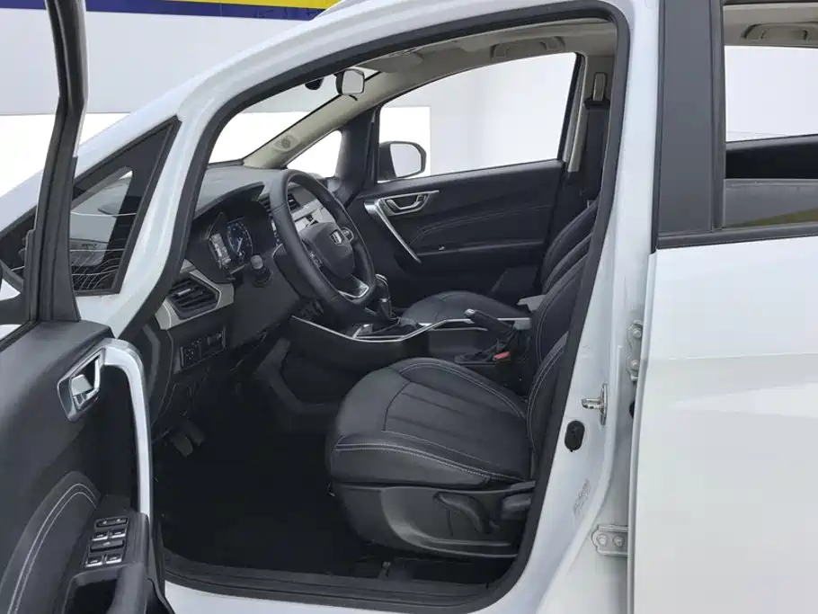 Geely Vision X3 — миниатюра 9